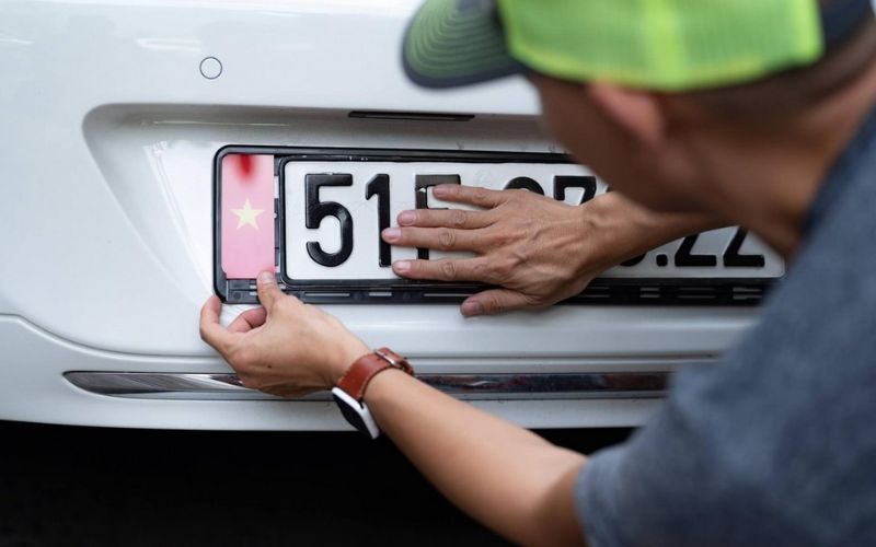 Có nên mua biển số xe phong thủy?